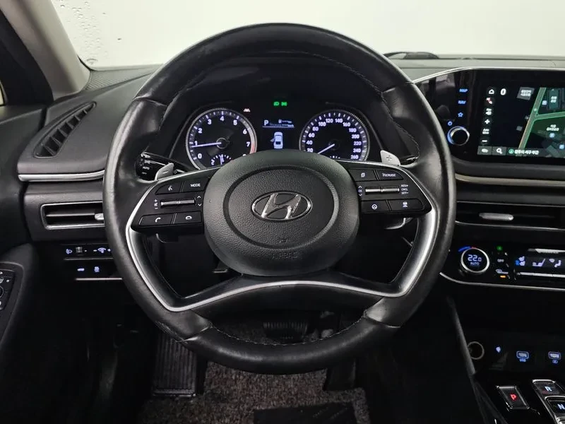 Hyundai Sonata 1.6 Turbo Premium Family, снимка 12 - Автомобили и джипове - 55784960