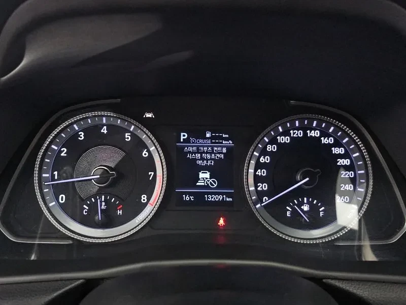 Hyundai Sonata 1.6 Turbo Premium Family, снимка 8 - Автомобили и джипове - 55784960