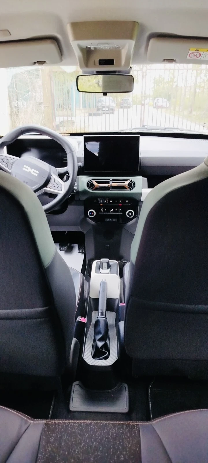 Dacia Spring Extreme 65, снимка 9 - Автомобили и джипове - 56389145