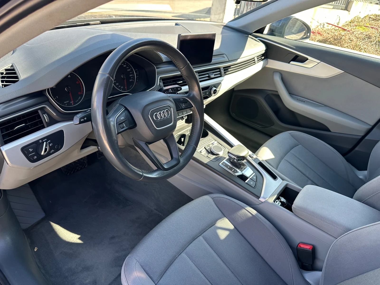 Audi A4 2.0TDI_150kc_Automatic - изображение 8
