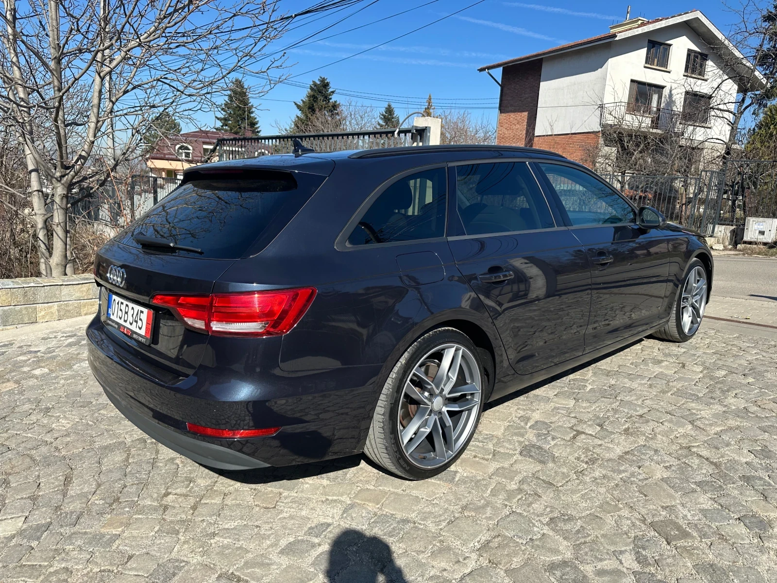 Audi A4 2.0TDI_150kc_Automatic - изображение 4