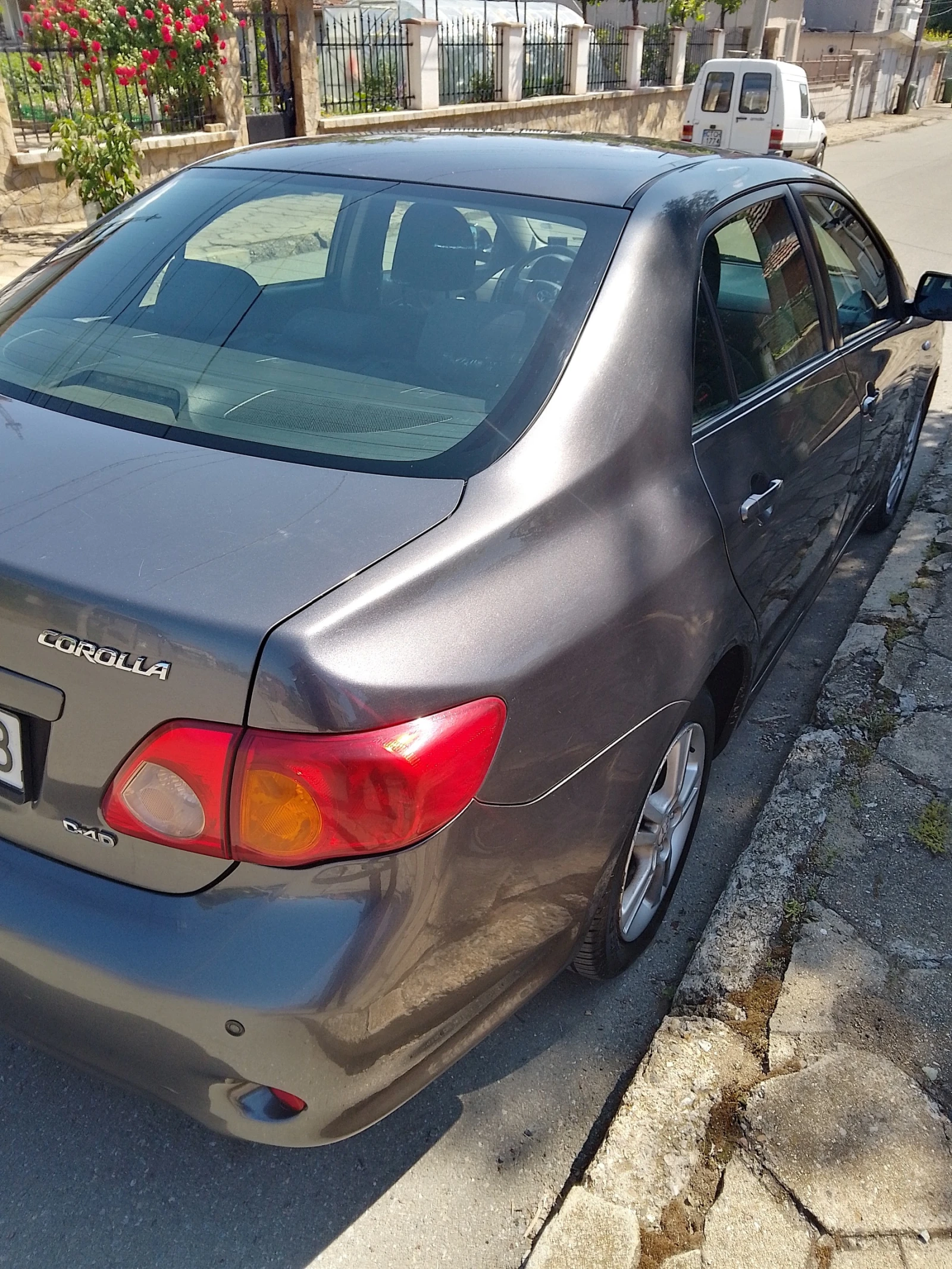 Toyota Corolla 2000 - изображение 4