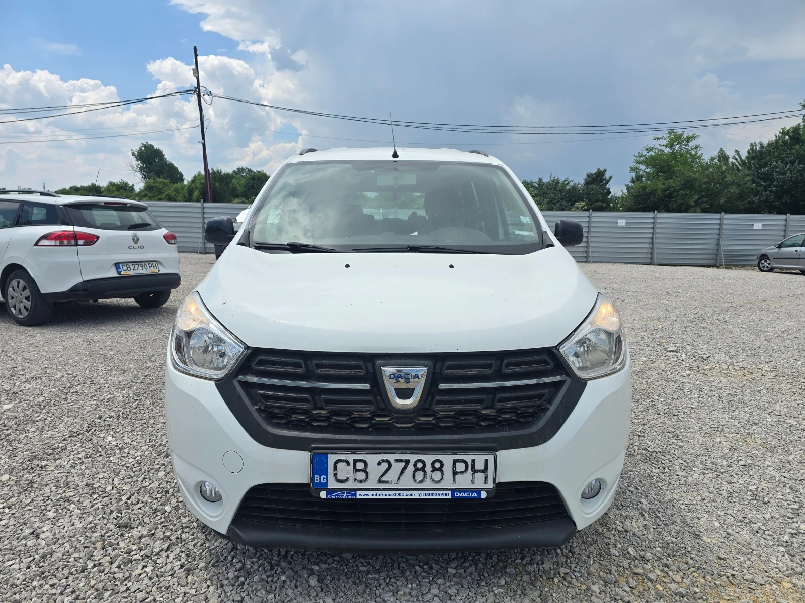 Dacia Lodgy 1.5 dCi - изображение 2