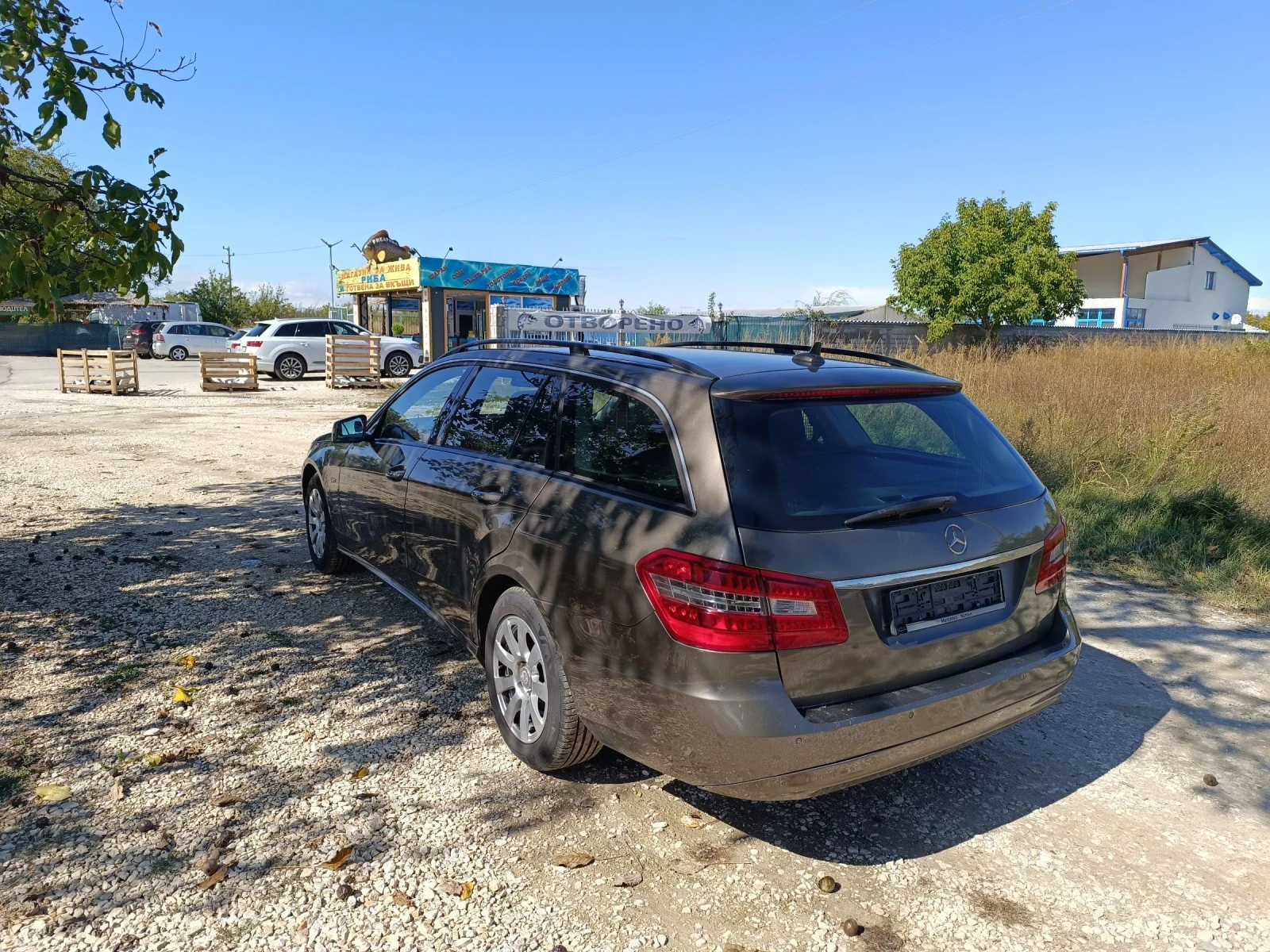 Mercedes-Benz E 220  - изображение 7