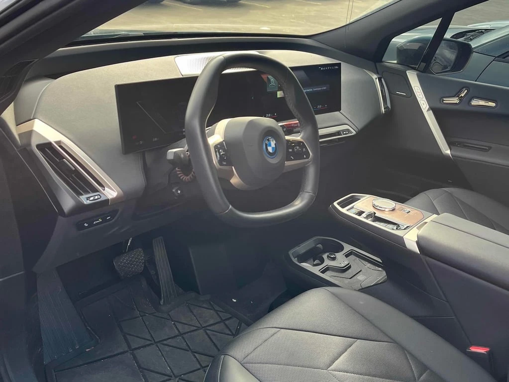 BMW iX * xDrive50 * CARFAX * БЕЗ ПЪРВОНАЧАЛНА ВНОСКА - изображение 5