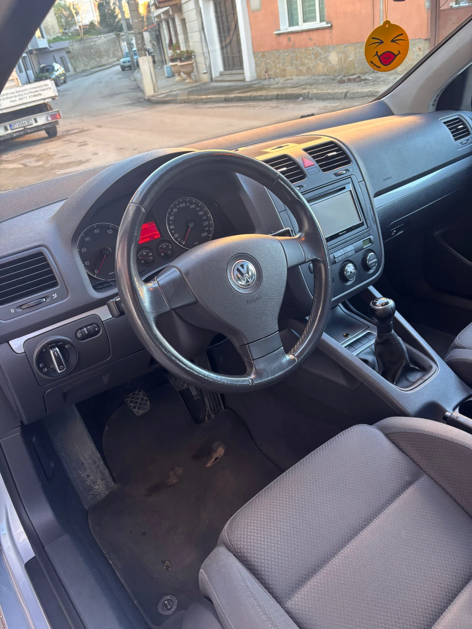 VW Golf 1.6FSI - изображение 4