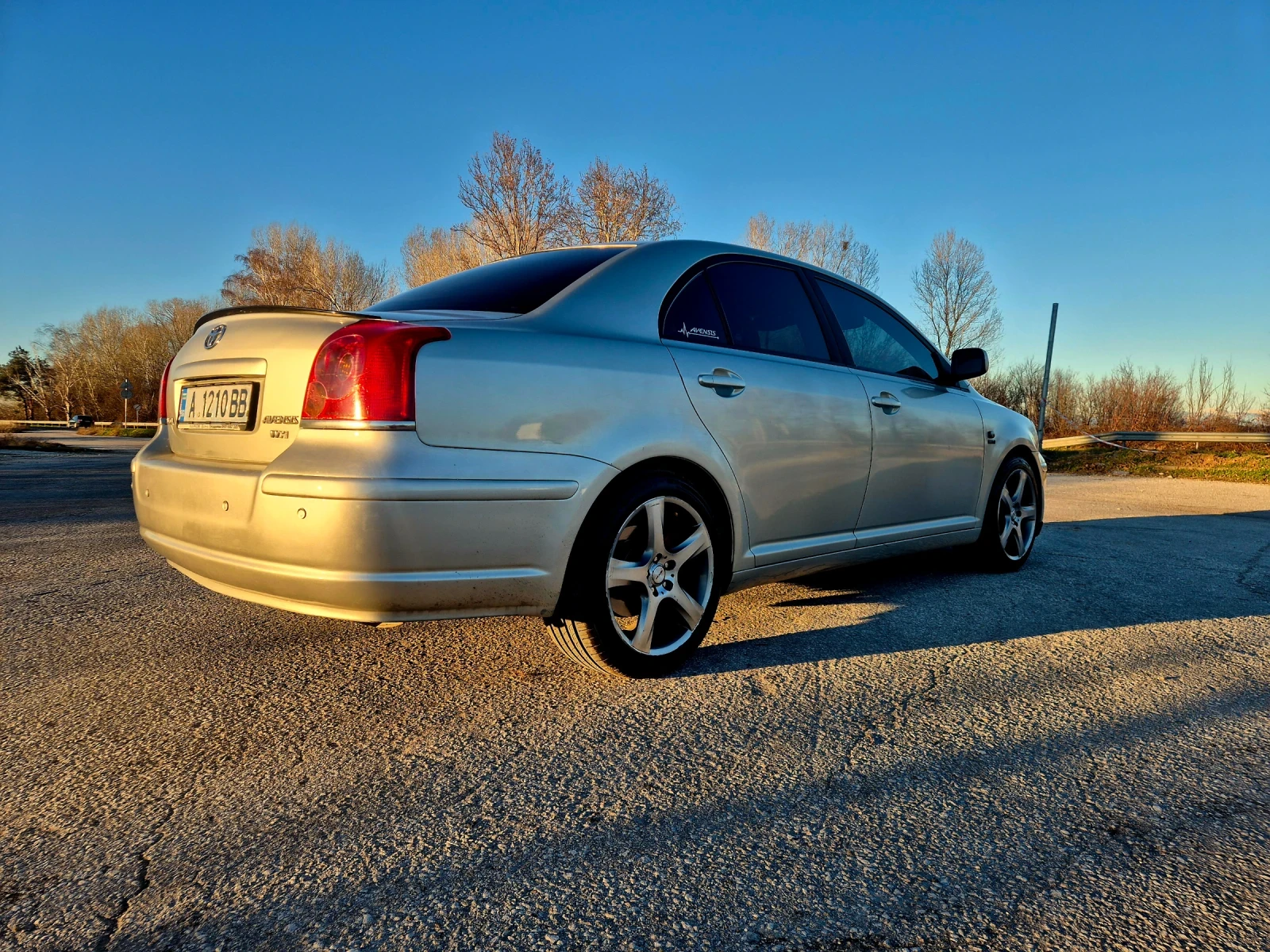 Toyota Avensis 1.8 VVTI - изображение 9