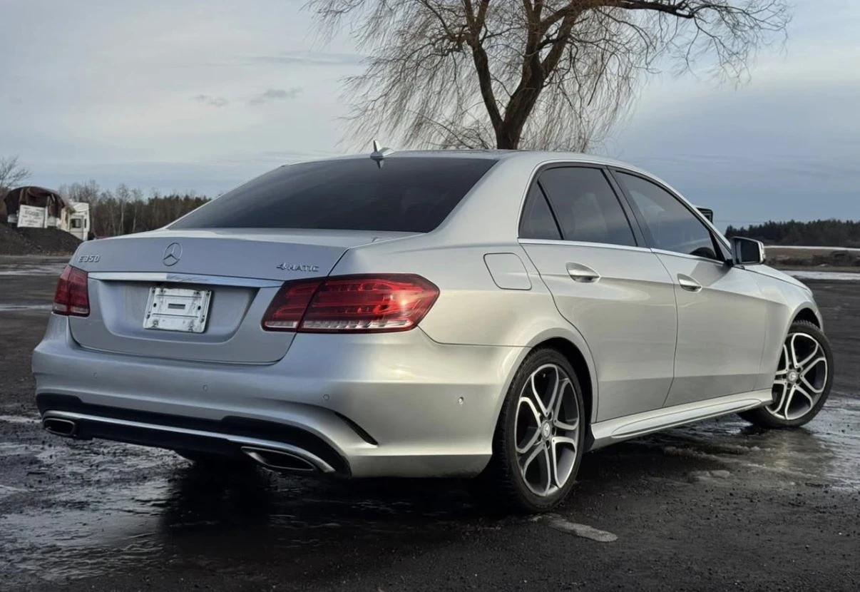 Mercedes-Benz E 350 4MATIC * * КАМЕРА * * CARFAX * * АВТО КРЕДИТ * *  - изображение 4