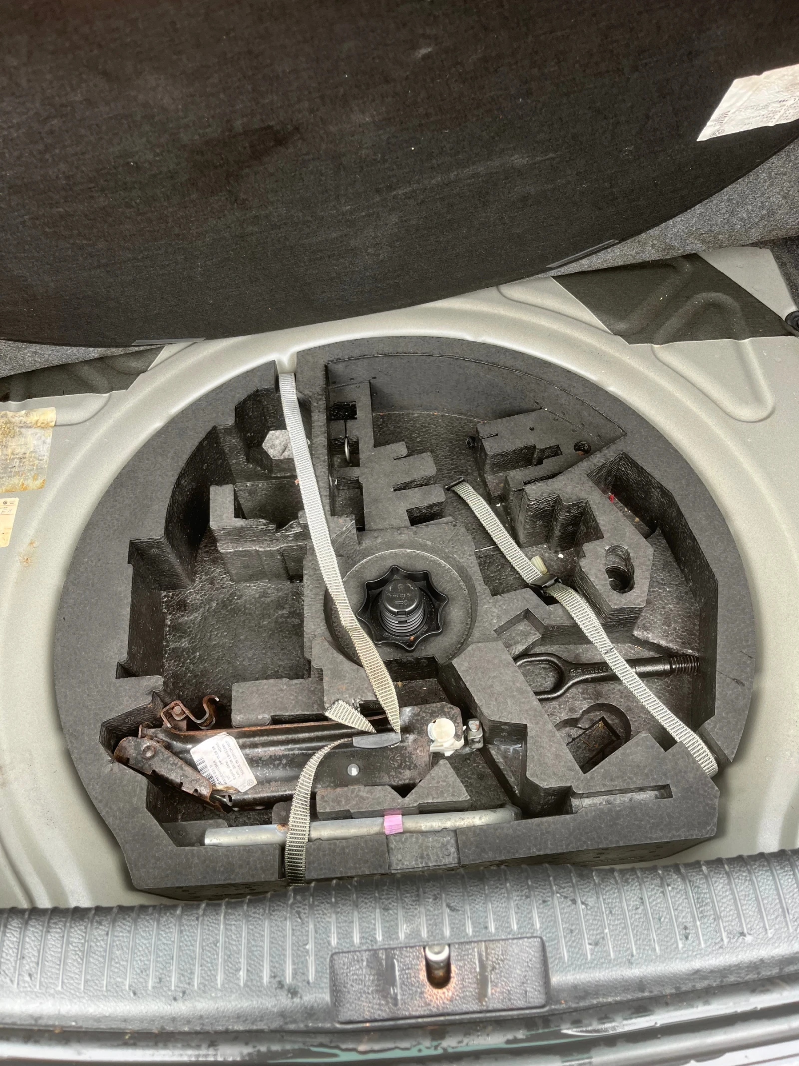 VW Golf TOUR 1.9 Шибедах, парктроник , снимка 16 - Автомобили и джипове - 53514253