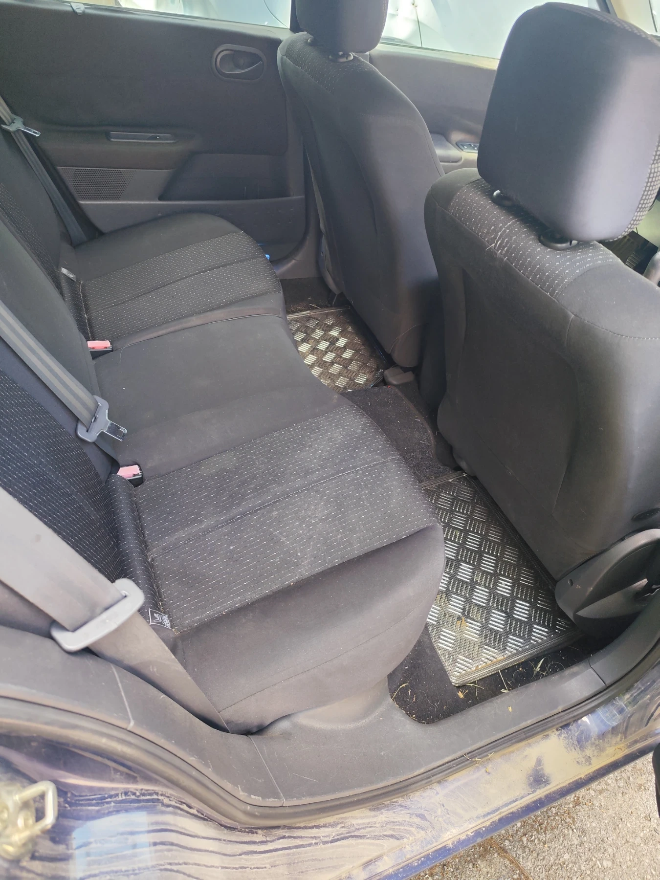 Renault Megane 1.5 dci, снимка 5 - Автомобили и джипове - 53959481