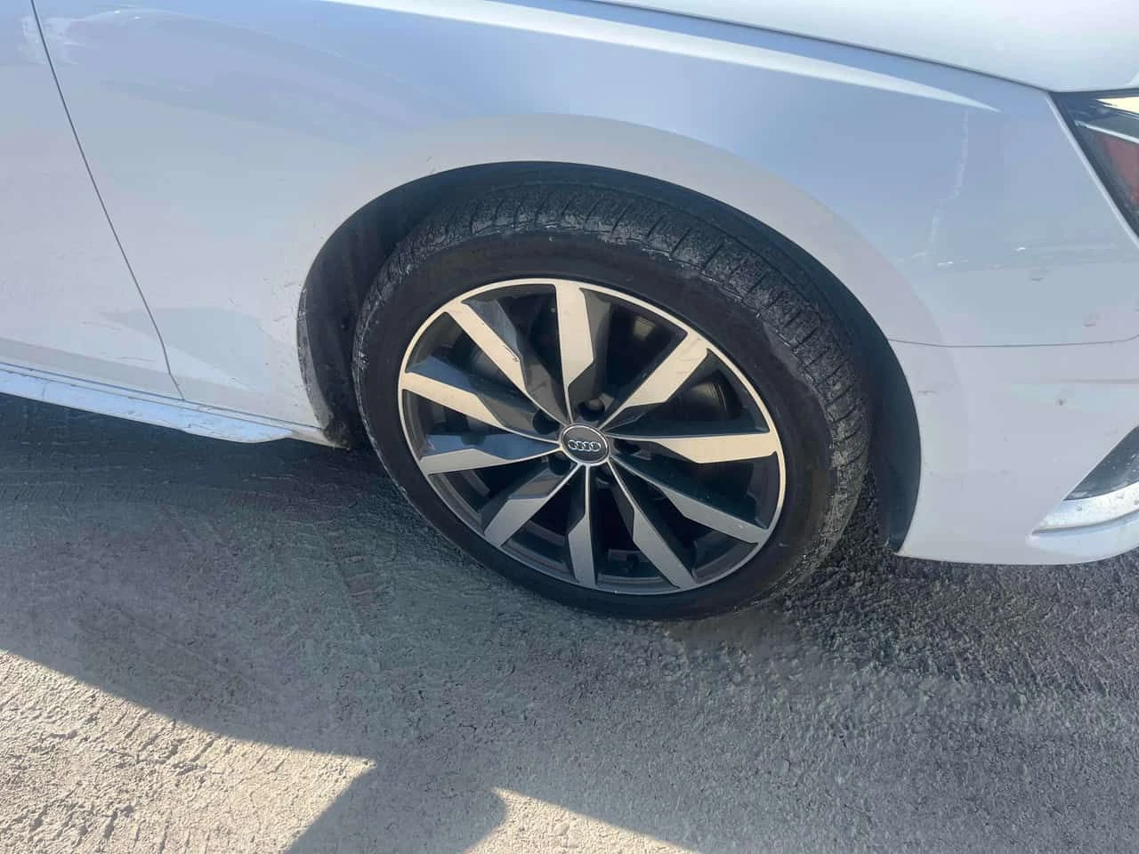 Audi A4  Komfort /DIS/CAMERA/LED/КЛИП НА МОТОРА , снимка 6 - Автомобили и джипове - 54167654