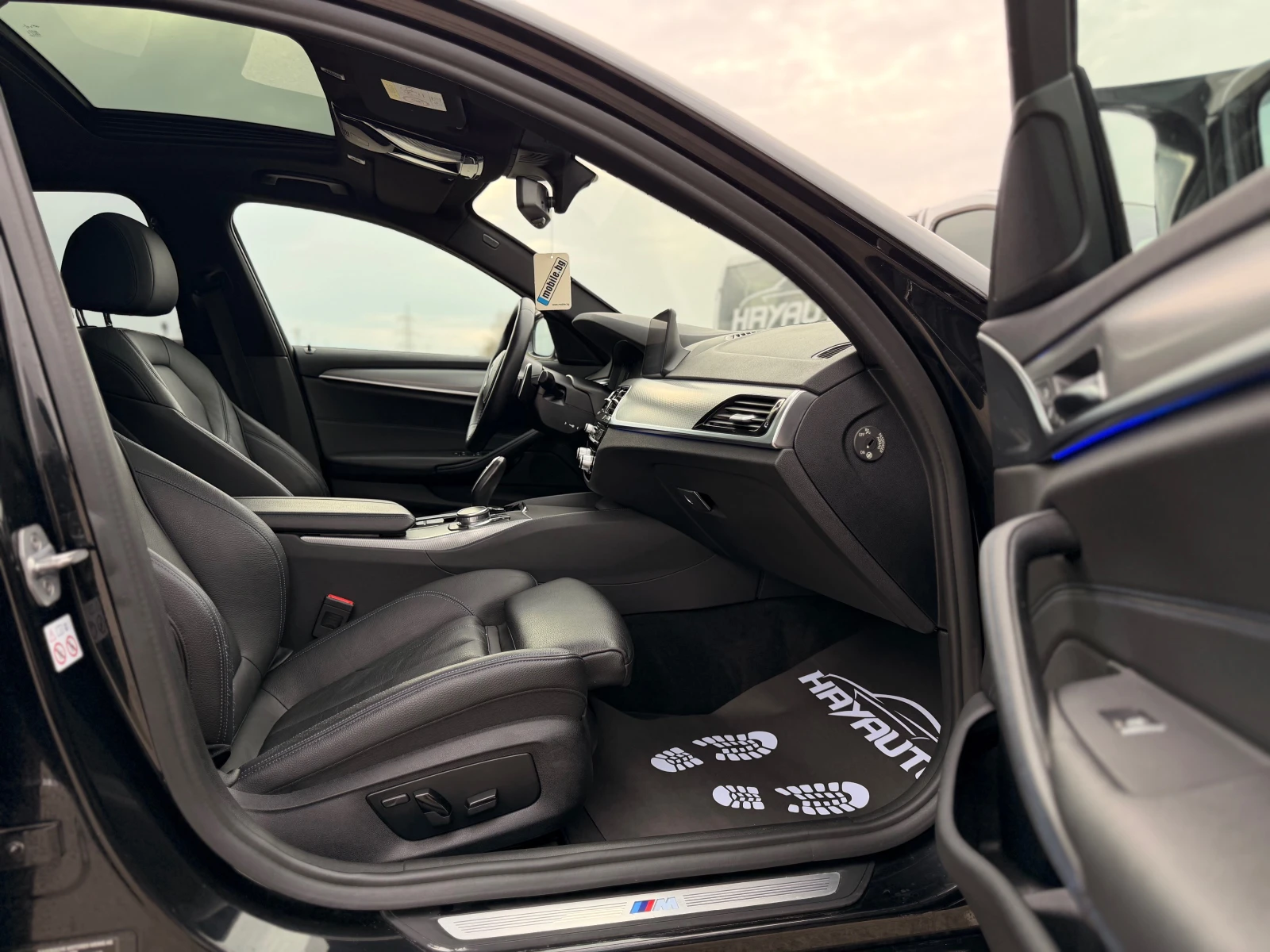 BMW 530 d= M-performance aero pack= Distronic= Soft Close=, снимка 11 - Автомобили и джипове - 54206598