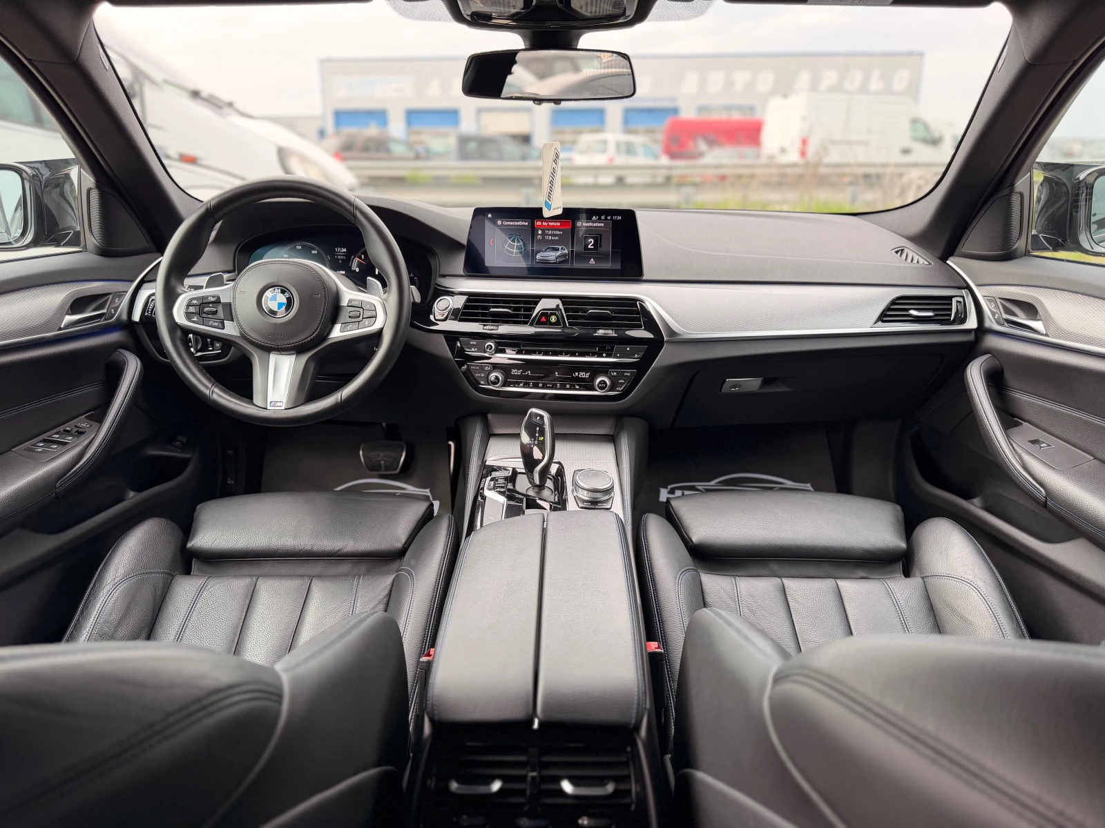 BMW 530 d= M-performance aero pack= Distronic= Soft Close=, снимка 10 - Автомобили и джипове - 54206598