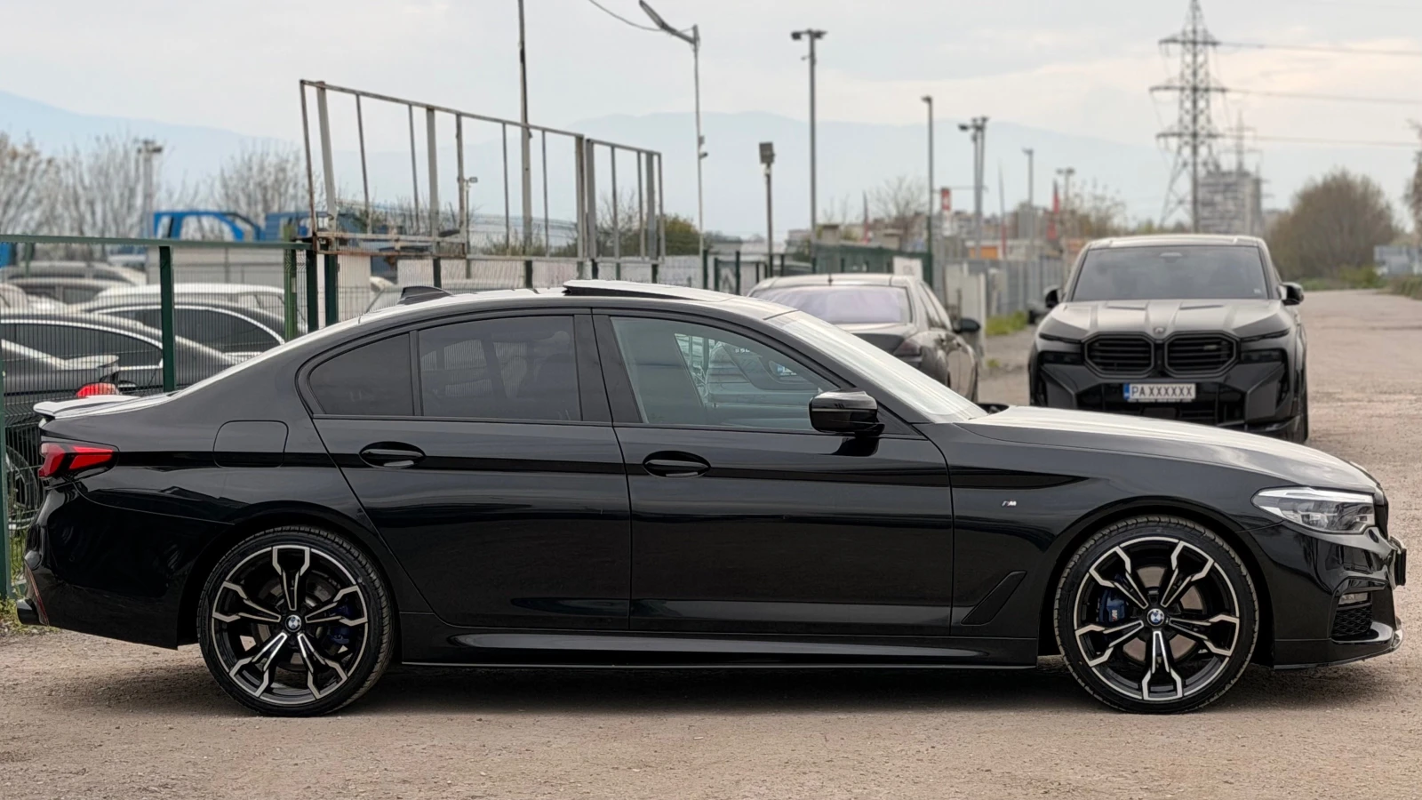 BMW 530 d= M-performance aero pack= Distronic= Soft Close=, снимка 4 - Автомобили и джипове - 54206598