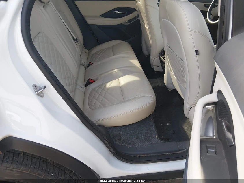 Jaguar E-pace 2.0l P250 Awd Automatic, снимка 8 - Автомобили и джипове - 54242503