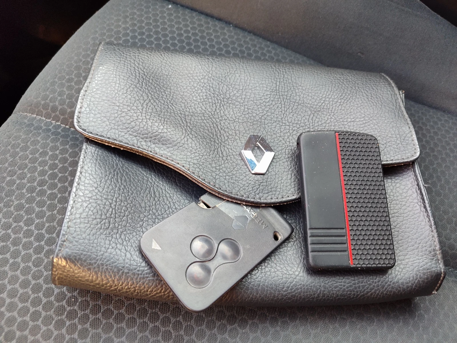 Renault Megane 2000, снимка 13 - Автомобили и джипове - 54250579