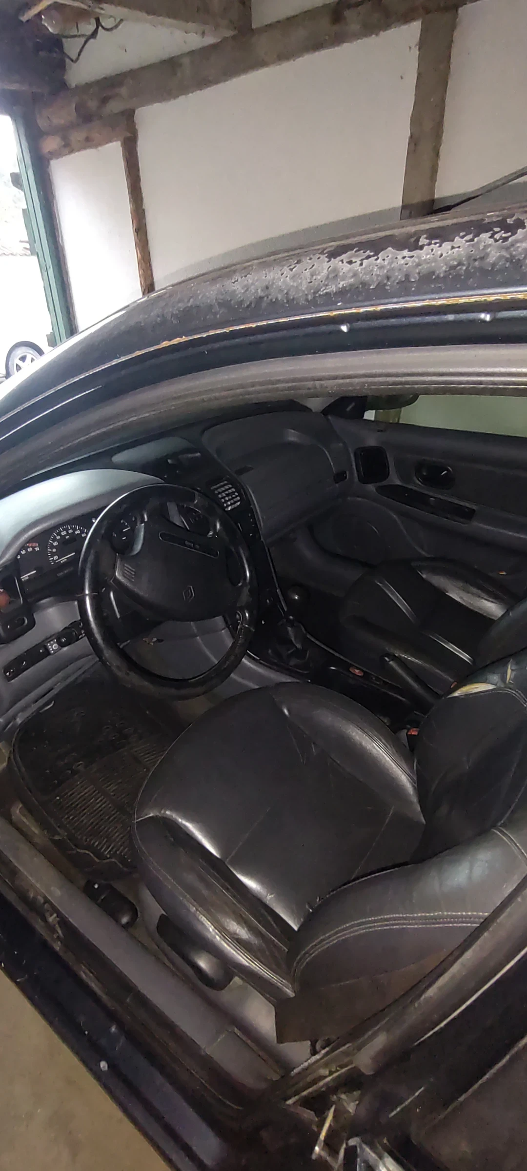 Renault Laguna, снимка 3 - Автомобили и джипове - 54370407