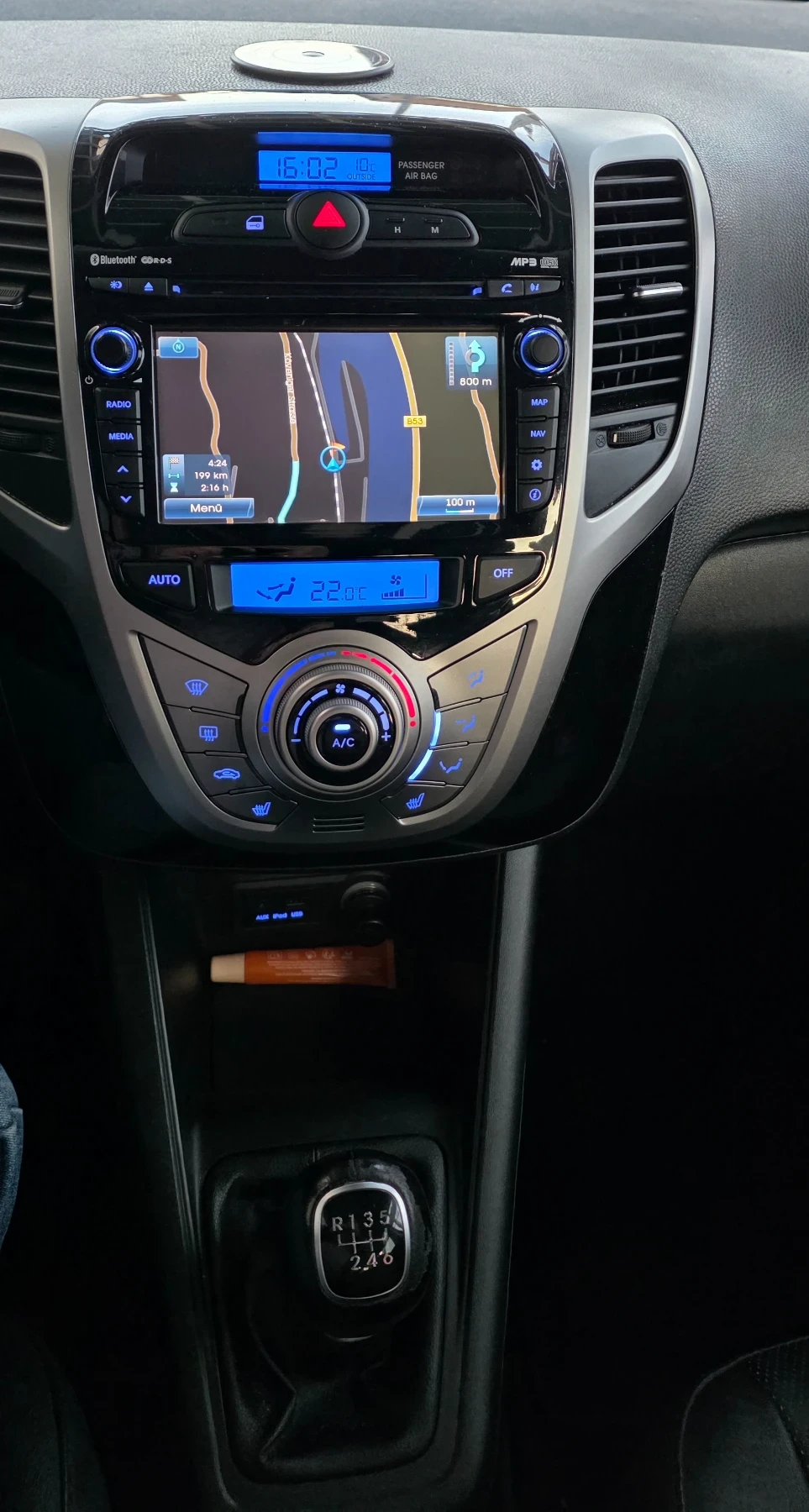 Hyundai Ix20 1600 /125 ps, снимка 9 - Автомобили и джипове - 54409531