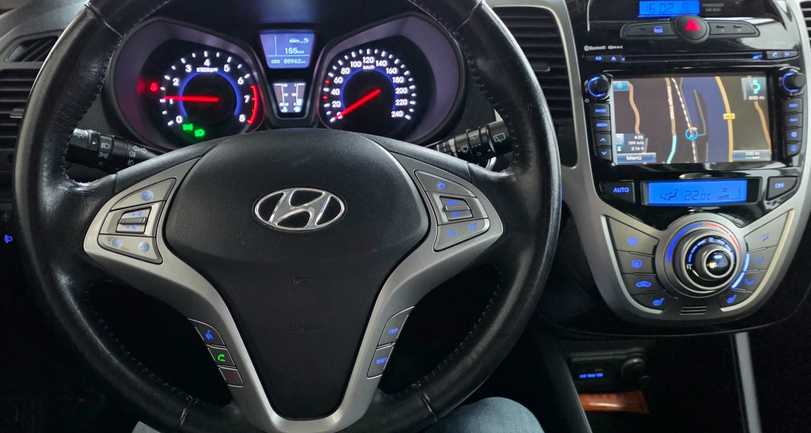 Hyundai Ix20 1600 /125 ps, снимка 8 - Автомобили и джипове - 54409531