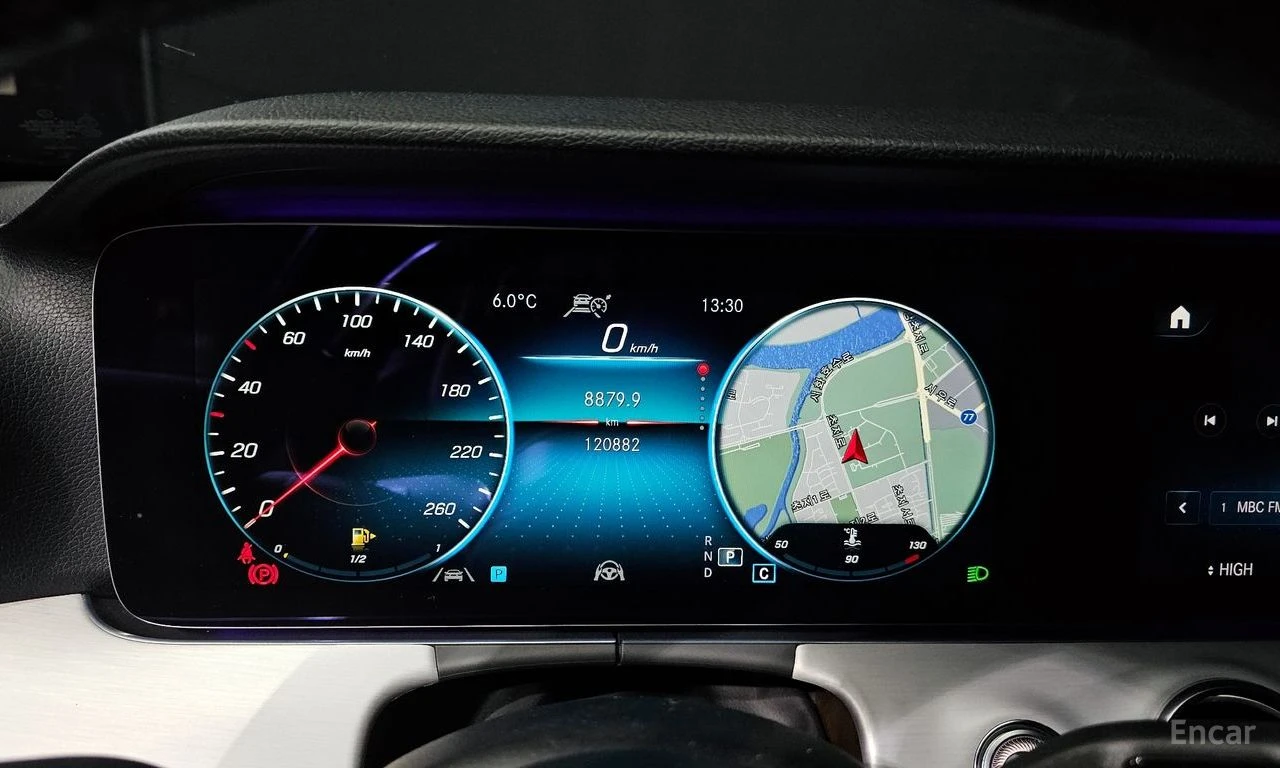 Mercedes-Benz E 250 Avantgarde* DISTRONIC* DIGITAL* AMBIENT* ПОДГРЕВ* , снимка 11 - Автомобили и джипове - 54713093