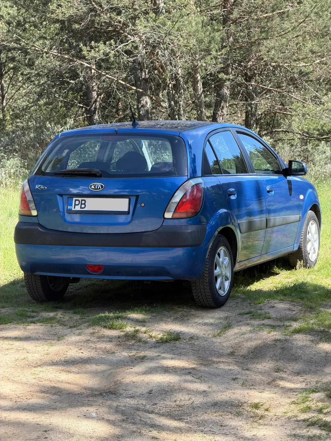 Kia Rio 1.4, снимка 7 - Автомобили и джипове - 54726229