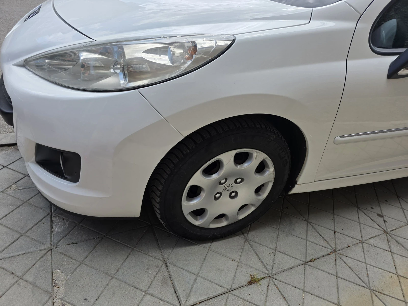 Peugeot 207 1.4, снимка 5 - Автомобили и джипове - 54901363