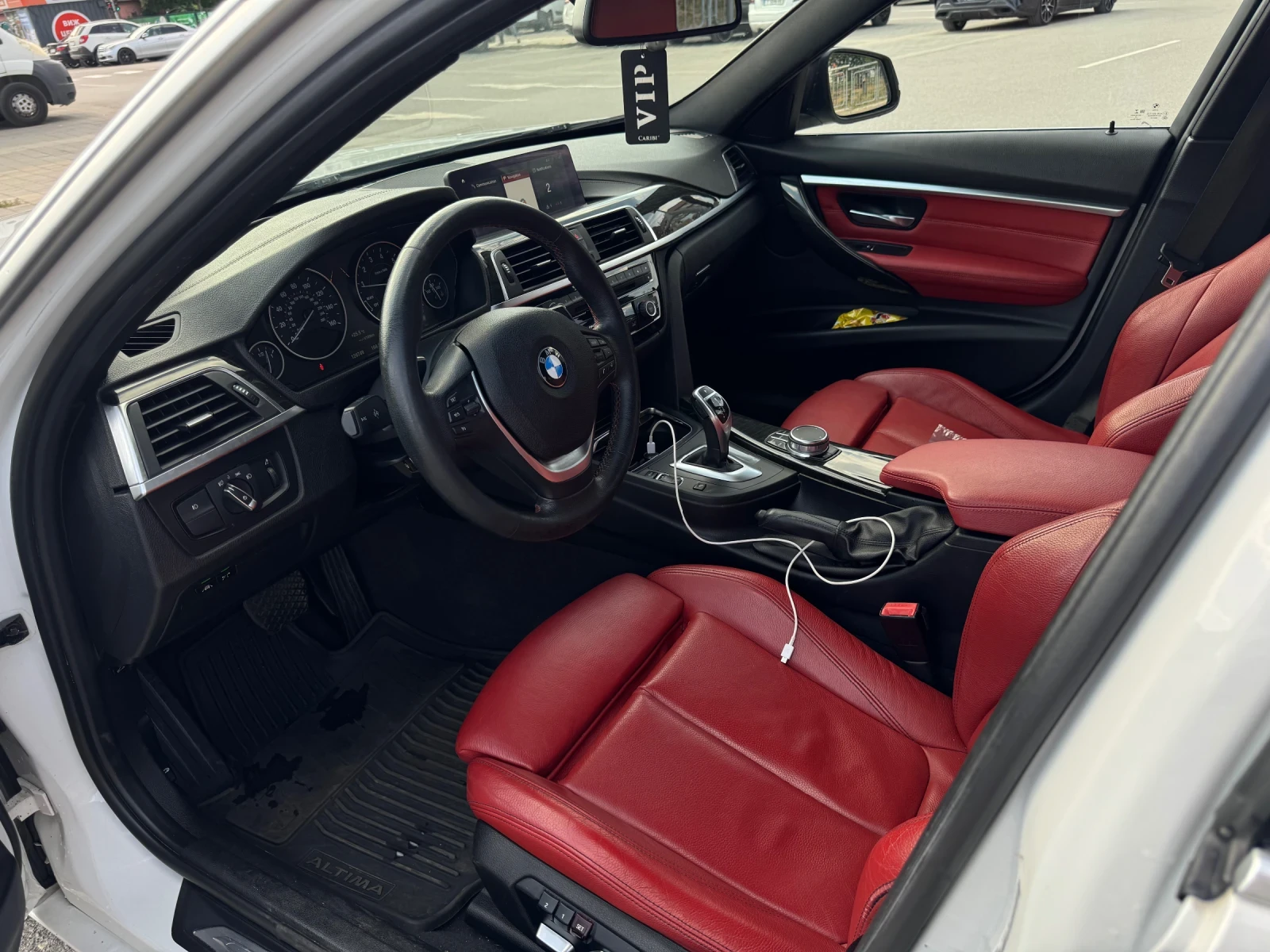BMW 330 330i 126хил км, снимка 9 - Автомобили и джипове - 55302158