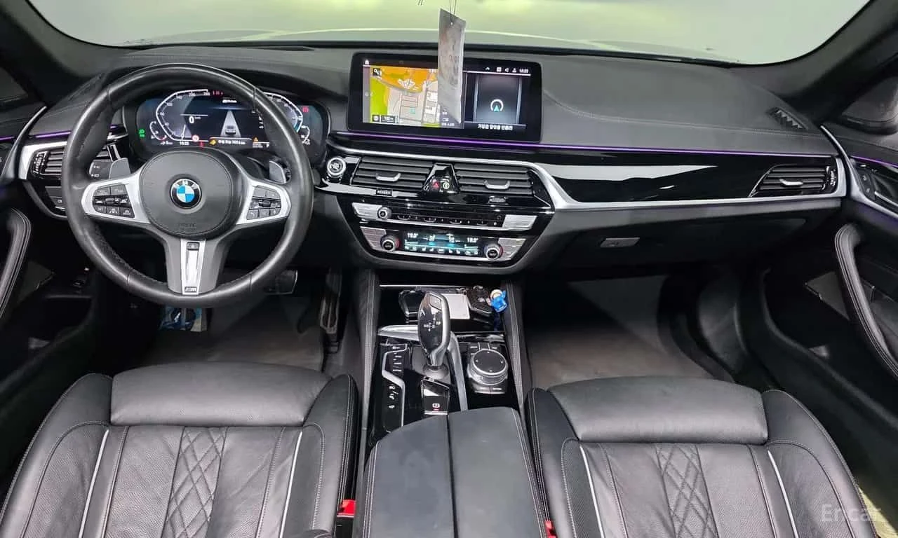 BMW 530E M Sport  CARFAX, снимка 7 - Автомобили и джипове - 55540198