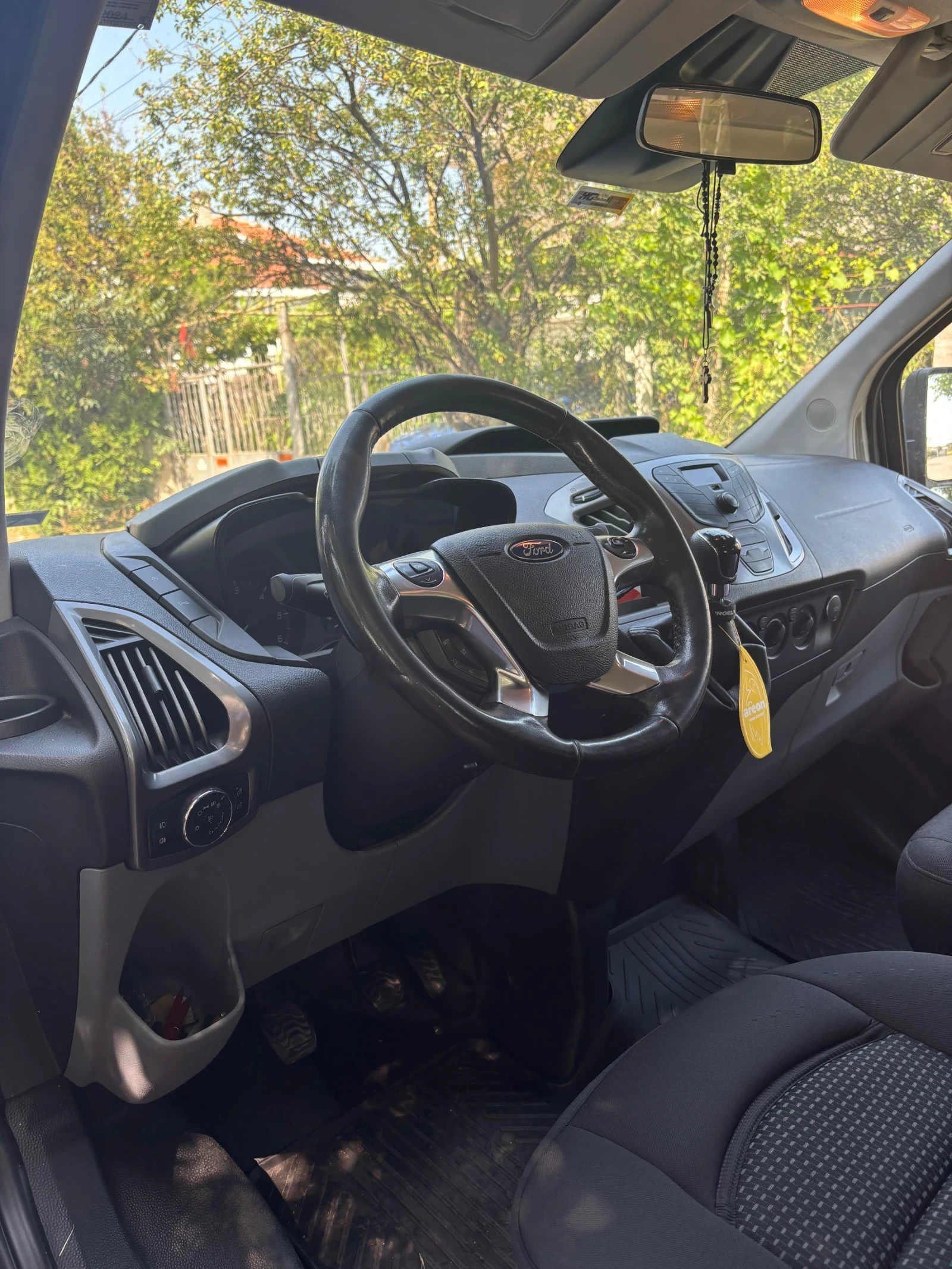 Ford Transit Custom Пътнически, снимка 5 - Автомобили и джипове - 55554465
