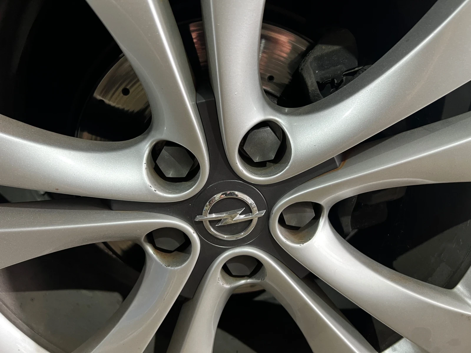Opel Insignia ST 1.6 ecoflex, снимка 15 - Автомобили и джипове - 55584693