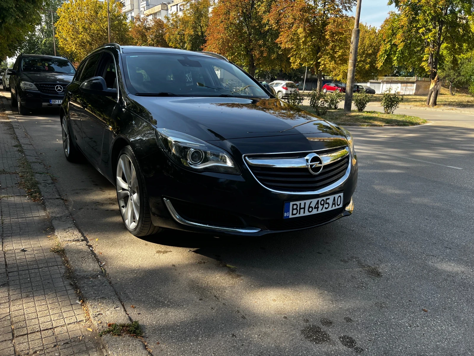 Opel Insignia ST 1.6 ecoflex, снимка 3 - Автомобили и джипове - 55584693