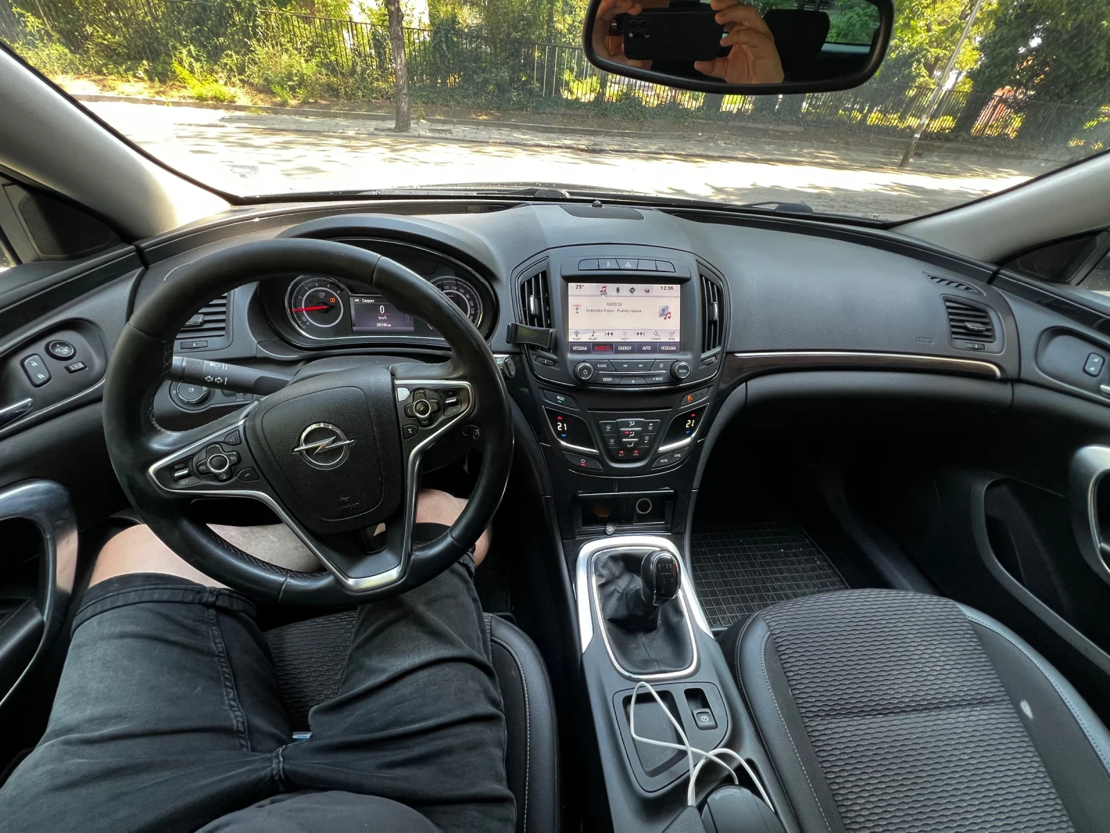 Opel Insignia ST 1.6 ecoflex, снимка 8 - Автомобили и джипове - 55584693