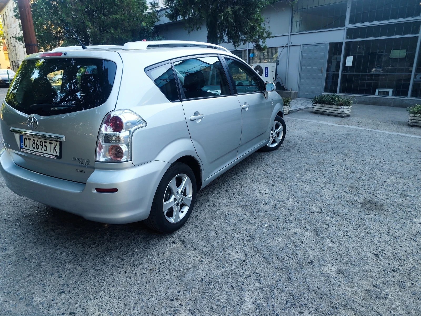 Toyota Corolla verso 7 местна, снимка 5 - Автомобили и джипове - 55863605