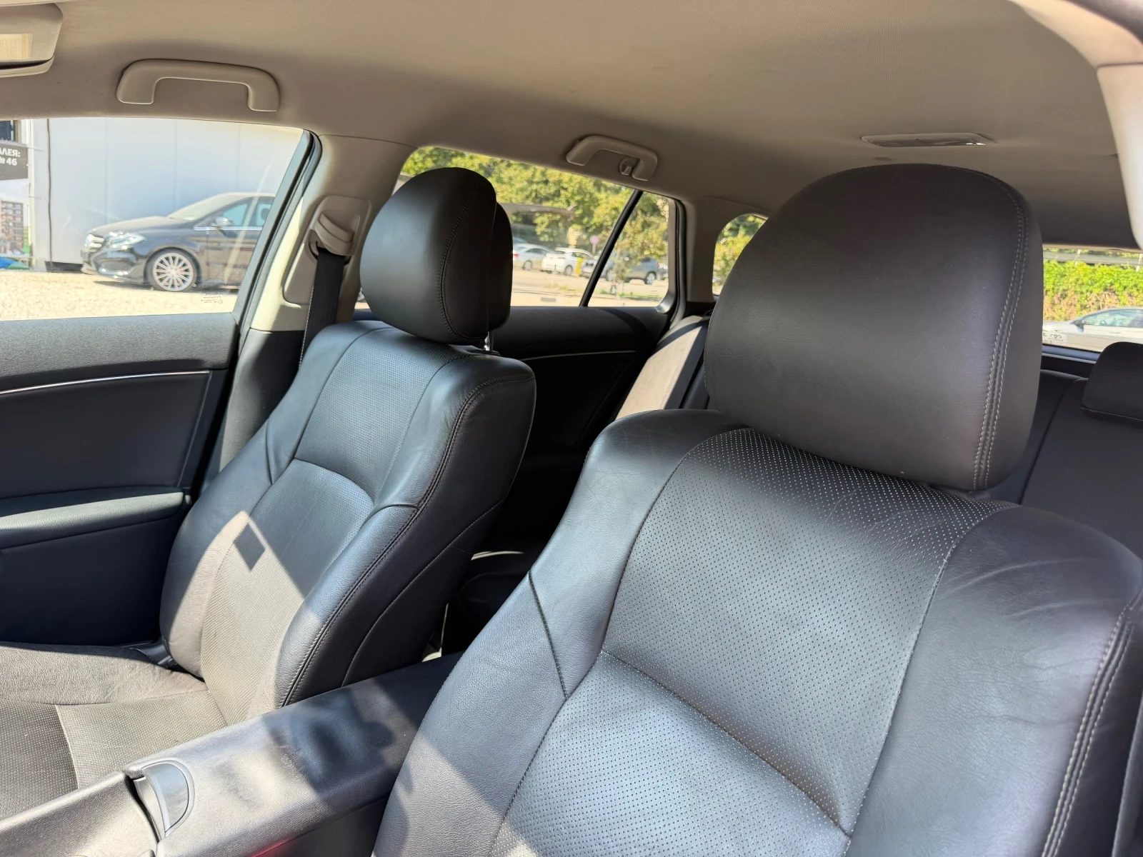 Toyota Avensis 2.0D4d 126�.� 6��. luxury NAVI ���� | Mobile.bg � ����������� 9