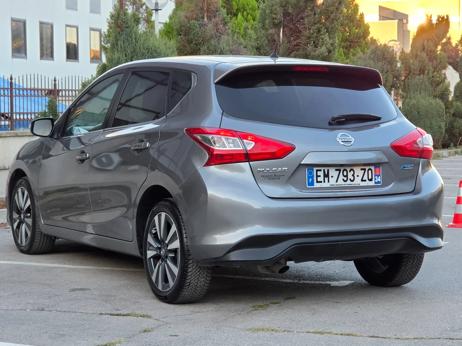 Nissan Pulsar 1.5dCi * EURO 6 * НАВИ * КАМЕРА * , снимка 2 - Автомобили и джипове - 56019657