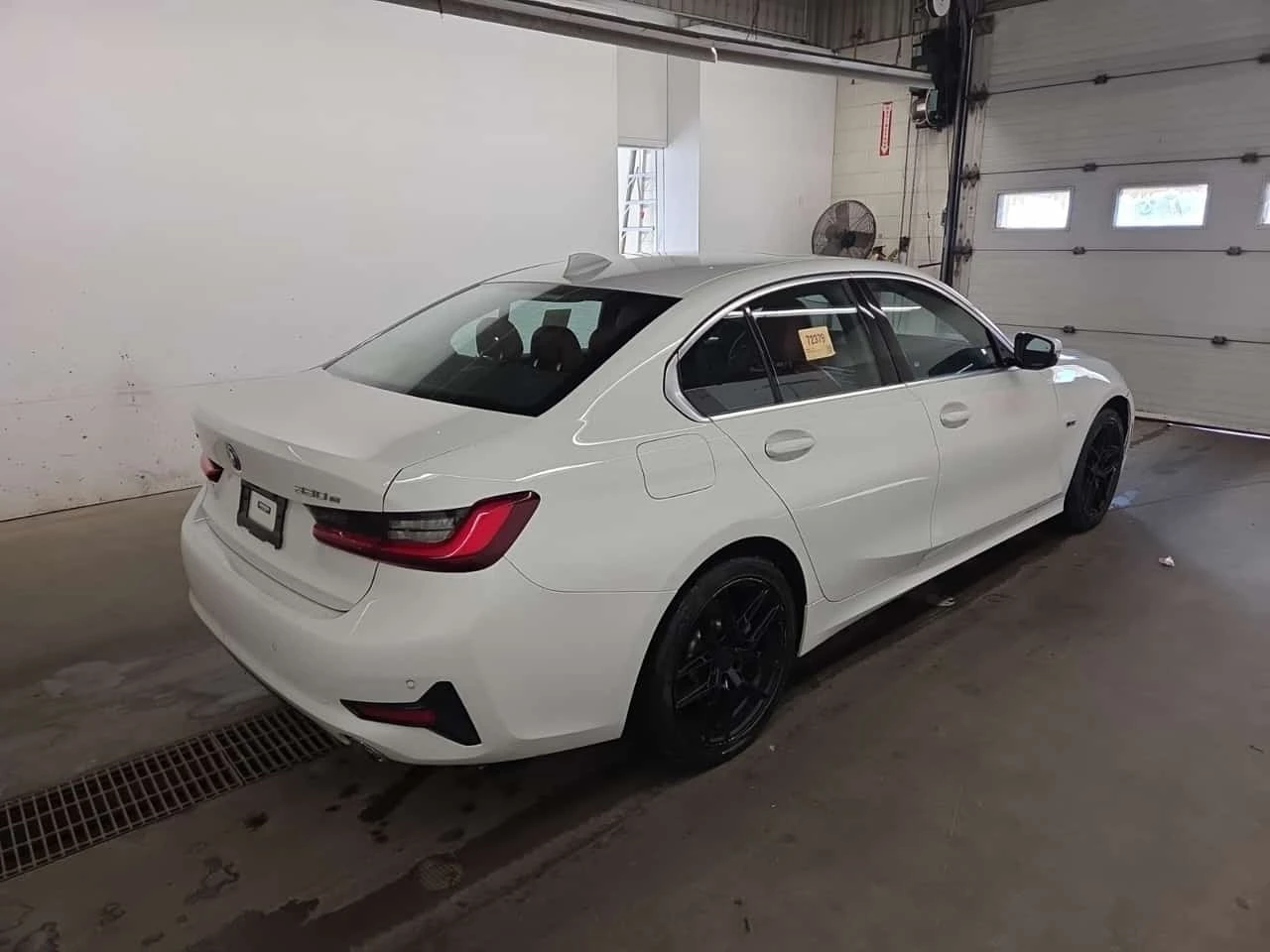 BMW 330 �* XDRIVE * ���������� * ������ ���������������� * | Mobile.bg � ����������� 3