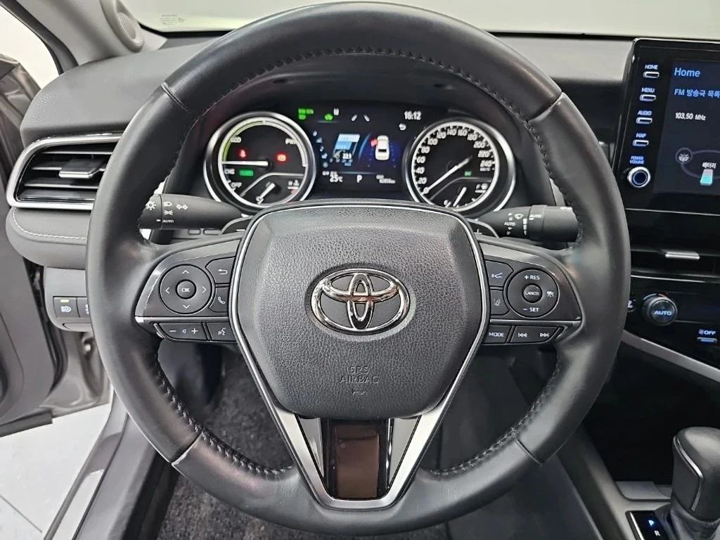 Toyota Camry, снимка 10 - Автомобили и джипове - 56734363
