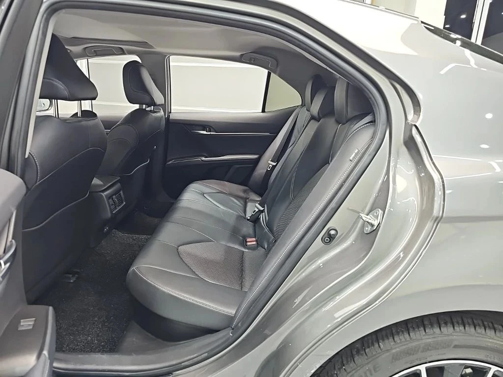 Toyota Camry, снимка 8 - Автомобили и джипове - 56734363