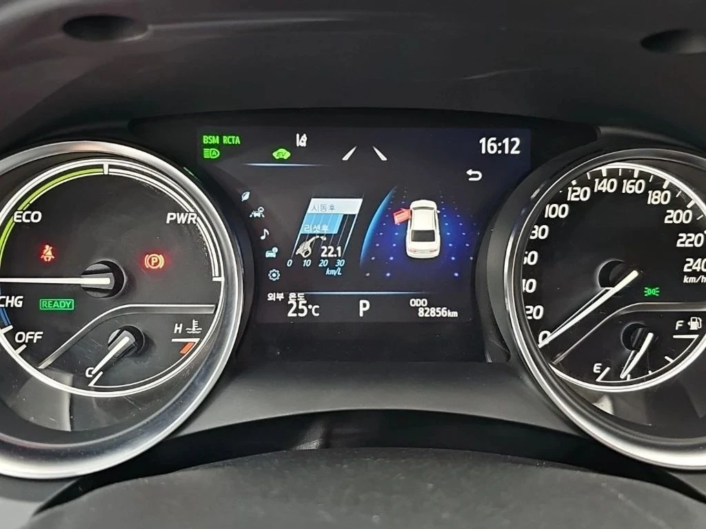 Toyota Camry, снимка 11 - Автомобили и джипове - 56734363
