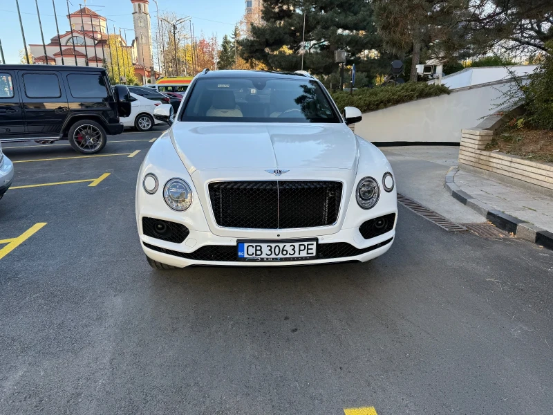 Bentley Bentayga Готов лизинг ! ! ! Първоначална Вноска, снимка 3 - Автомобили и джипове - 47949087