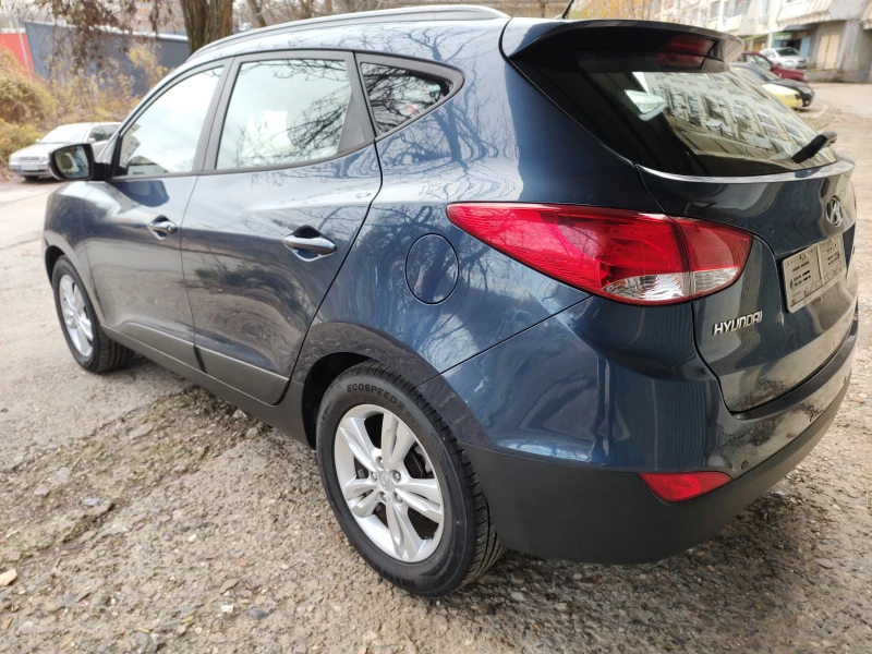 Hyundai IX35 2.0d 136hp, снимка 6 - Автомобили и джипове - 48271225