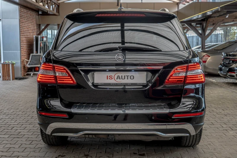 Mercedes-Benz ML 350 CDI BLUETEC/AirMatic/Подргев/Печка/PDC/Sport, снимка 4 - Автомобили и джипове - 52798521