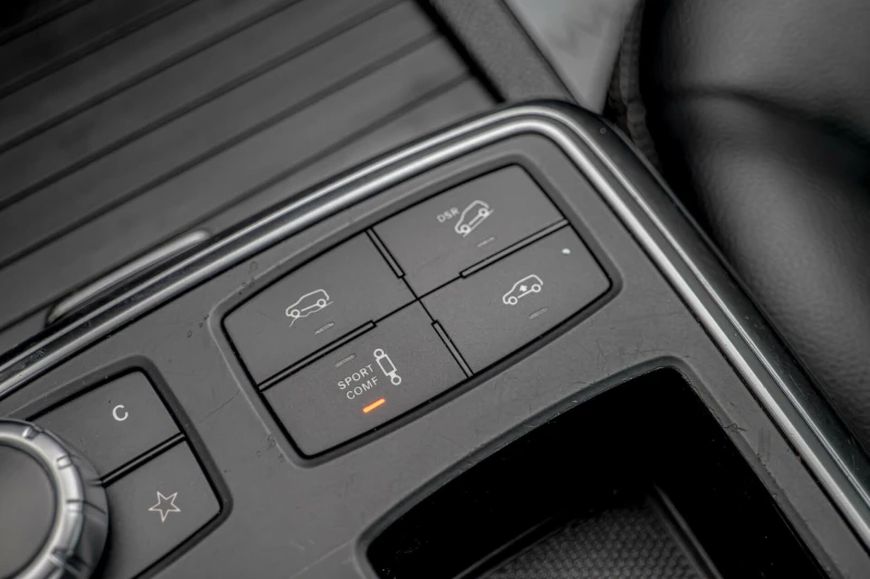 Mercedes-Benz ML 350 CDI BLUETEC/AirMatic/Подргев/Печка/PDC/Sport, снимка 9 - Автомобили и джипове - 52798521