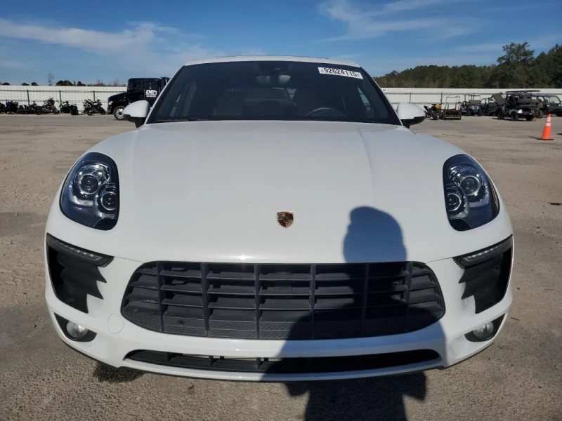 Porsche Macan РЕАЛНИ КМ ! ПЕРФЕКТНА, снимка 4 - Автомобили и джипове - 53135608