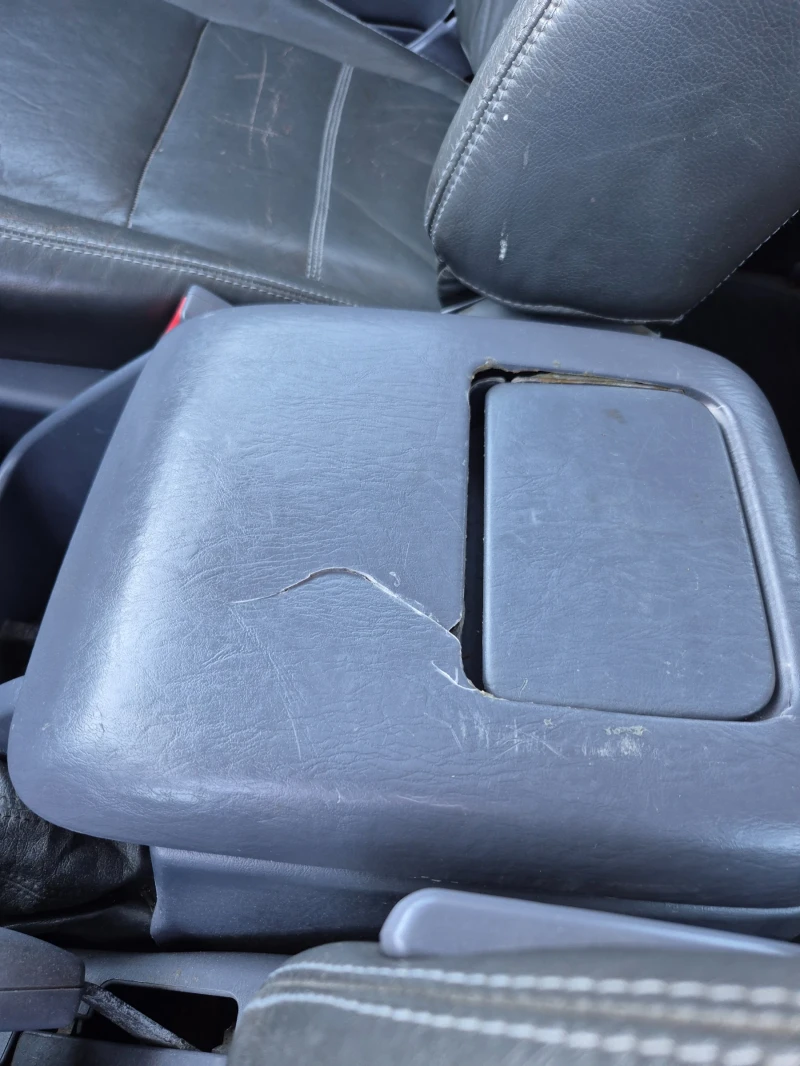 Toyota Land cruiser, снимка 11 - Автомобили и джипове - 53434293