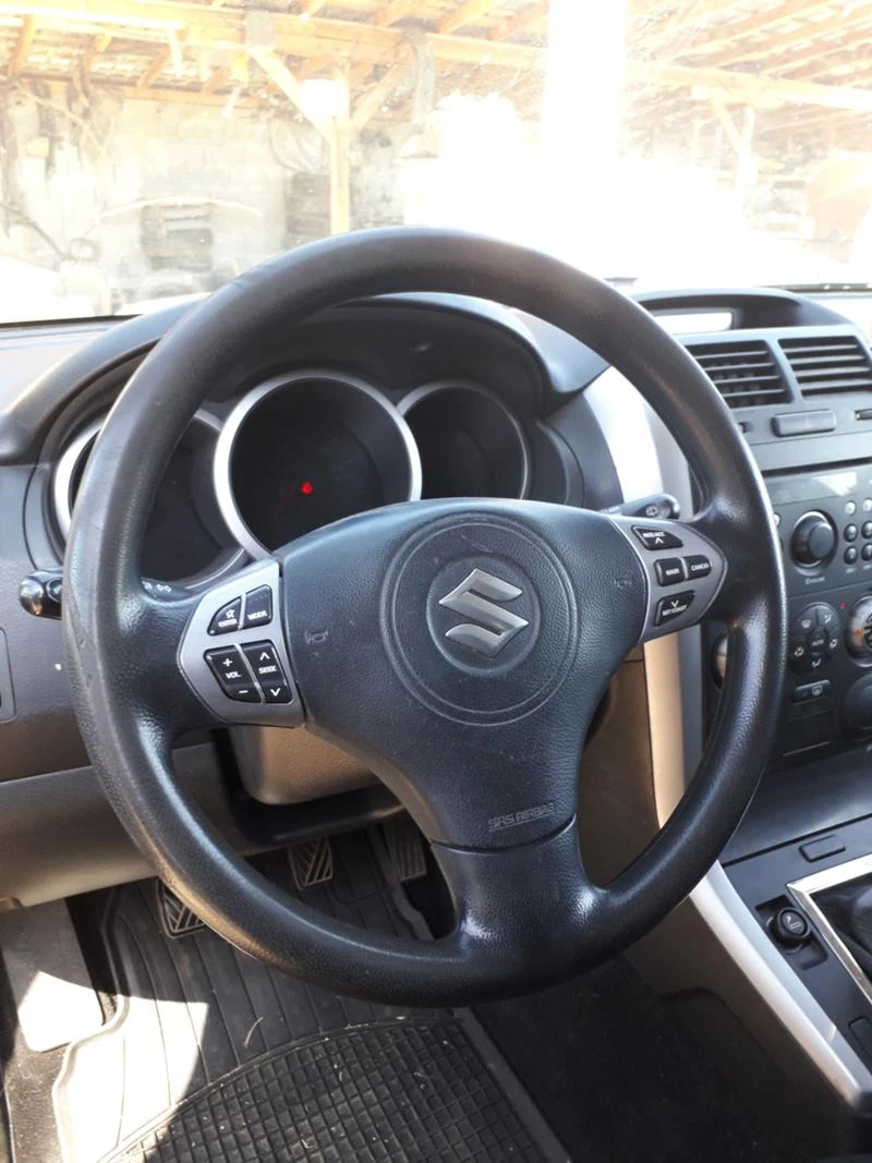 Suzuki Grand vitara 2.0-140ps, снимка 6 - Автомобили и джипове - 30849635