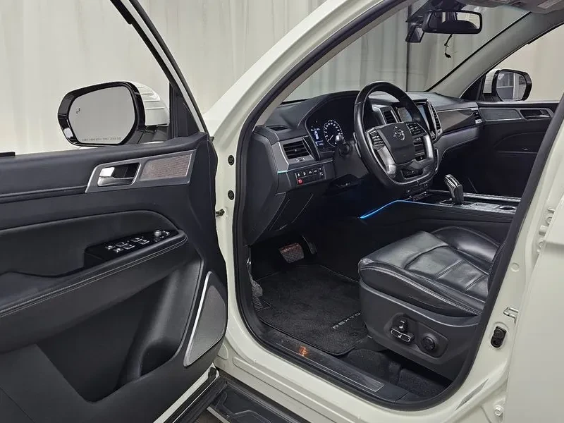 SsangYong Rexton 2.2d/ КОЖА/ ПОДГРЕВ/ КАМЕРА, снимка 9 - Автомобили и джипове - 56737493