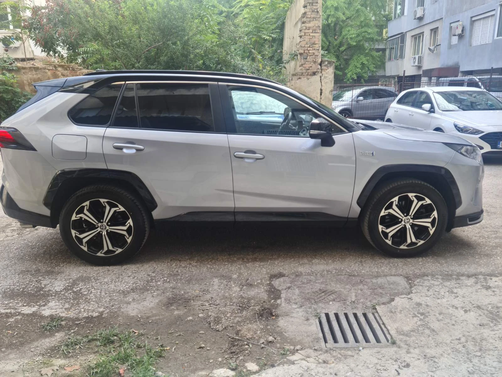 Toyota Rav4 2.5 4х4 Plug-In  - изображение 4