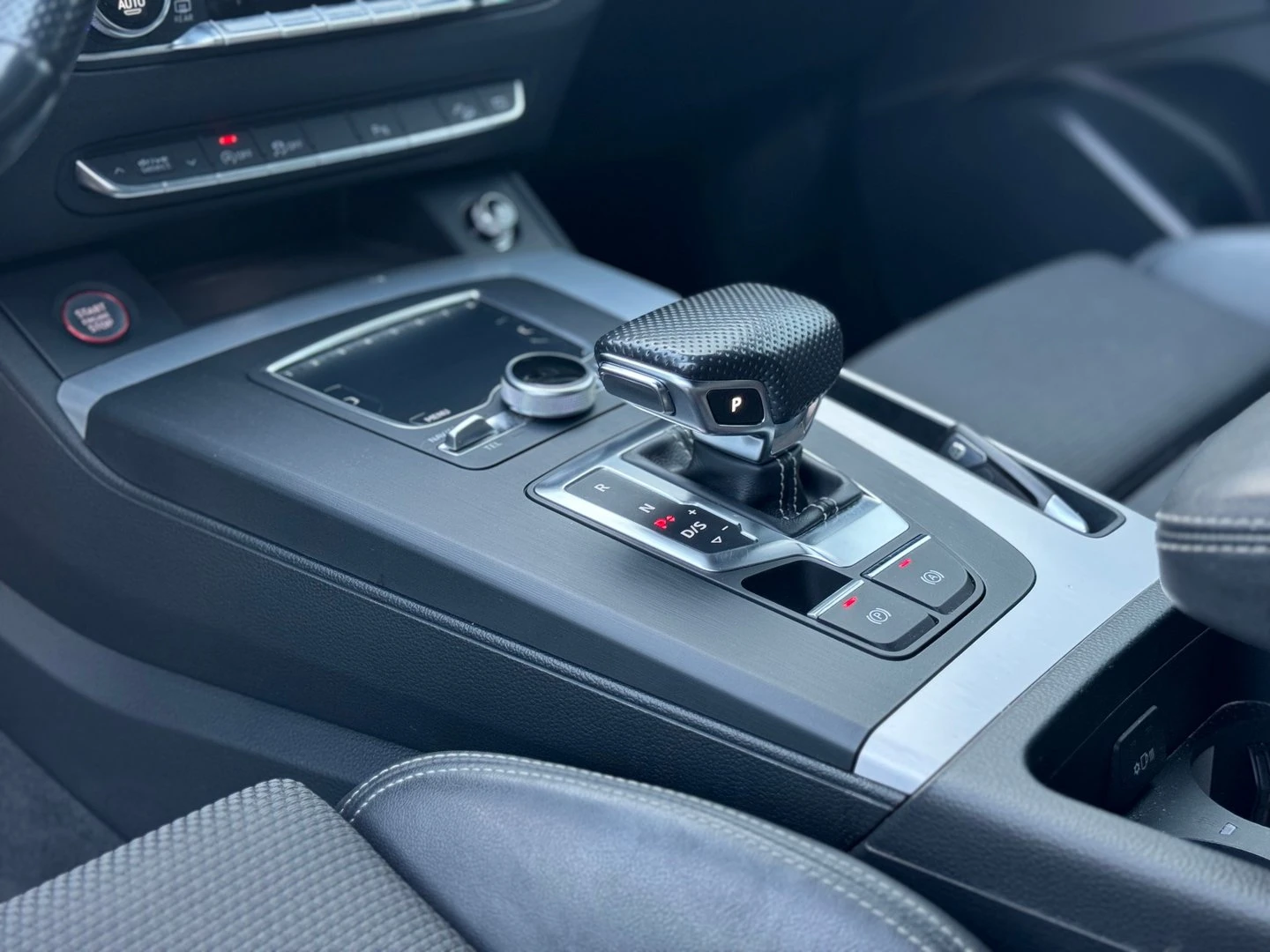 Audi Q5 Sport 45 TDI quattro, снимка 7 - Автомобили и джипове - 52571352