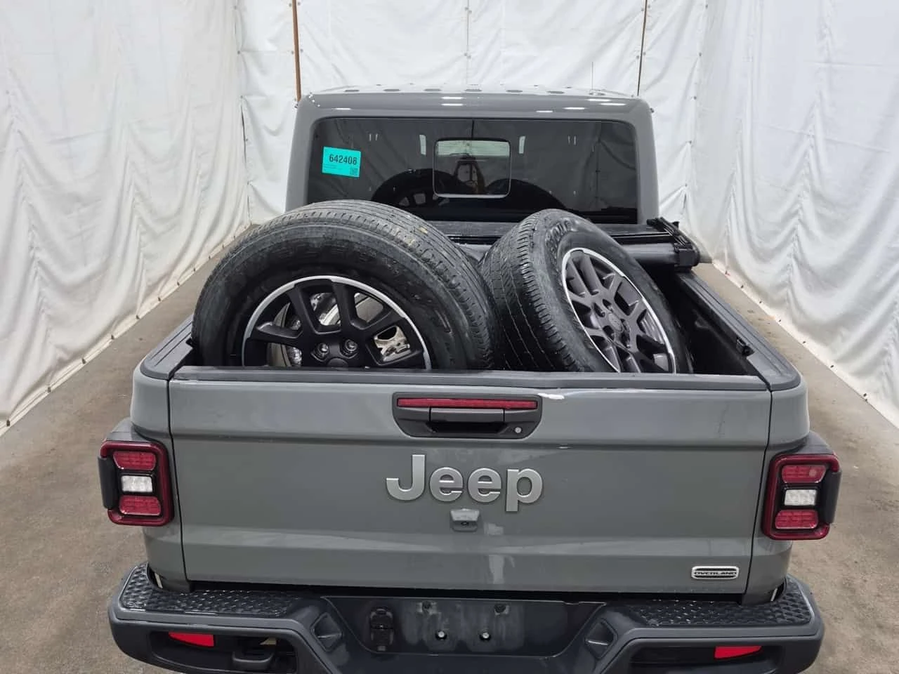 Jeep Gladiator OVERLAND CREW CAB SHORT BED | 2 KEYS | CARFAX, снимка 14 - Автомобили и джипове - 53796802